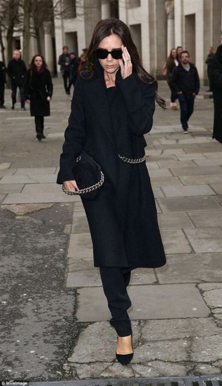 Elegantly Honoring the Departed: The Art of a Funeral Outfit Dress to Impress