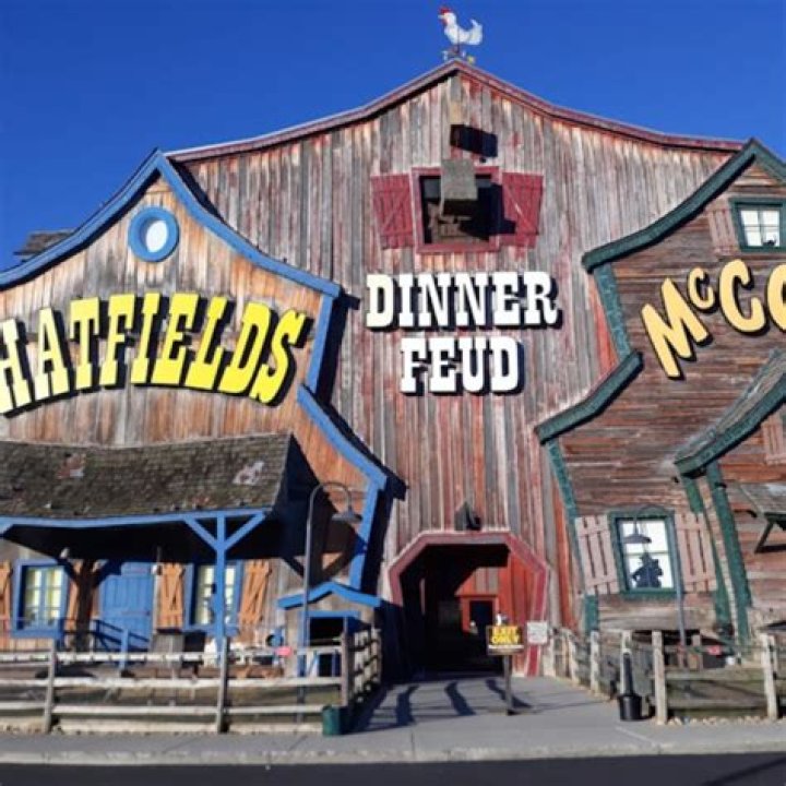 Hatfield &amp; McCoy Dinner Show Pigeon Forge TN: An Unforgettable Night of Entertainment and Southern Hospitality