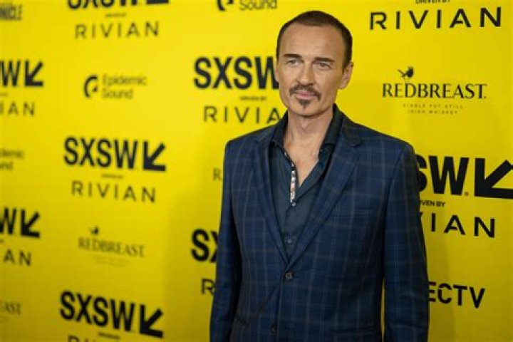Julian McMahon: The Versatile Star of Stage and Screen
