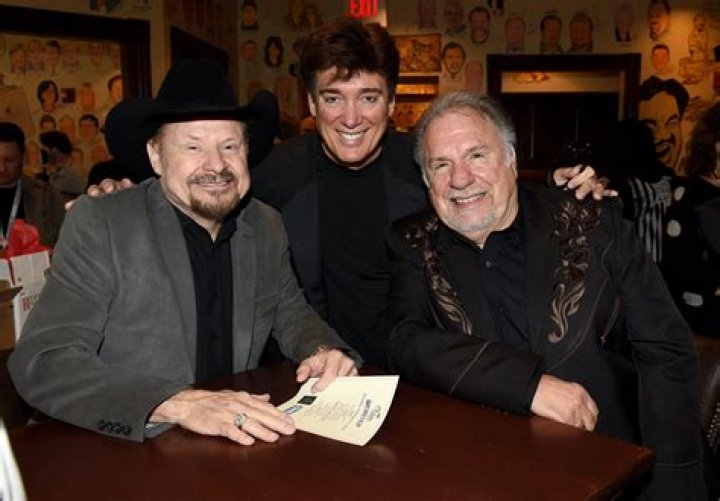 Ronnie McDowell Net Worth: A Comprehensive Look at His Wealth and Career