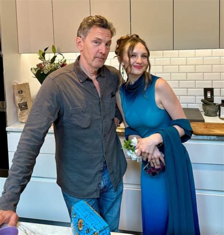 Unveiling the Life of Andrew McCarthy's Wife: A Journey Through Love and Support